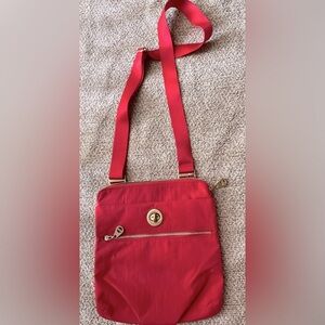 New Baggallini Hanover Crossbody Poppy Red Bag NWOT Purse